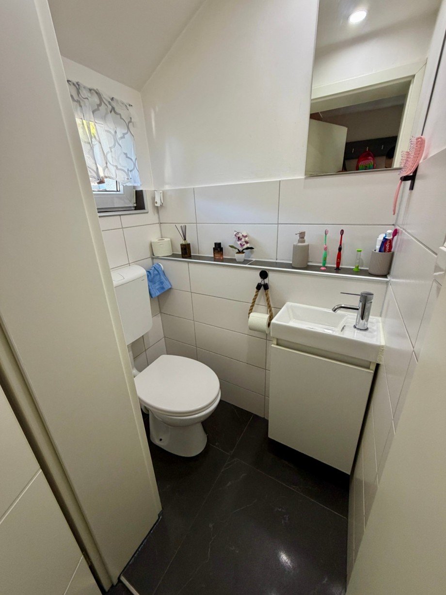 G�ste WC Reihenhaus Urbach