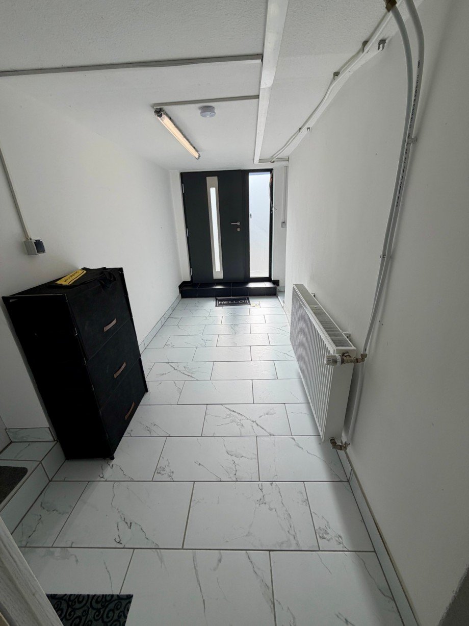 Ausgang Stra�e Reihenhaus Urbach